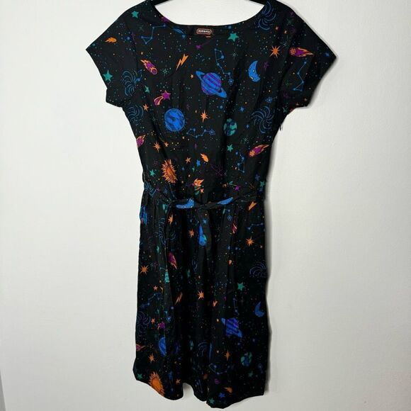 Run and Fly Cosmic Space Belted Tea Dress with Pockets - Picture 2 of 9